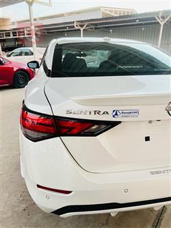 نيسان سنترا